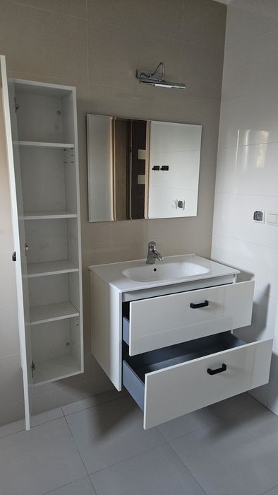 Meble łazienkowe + umywalka