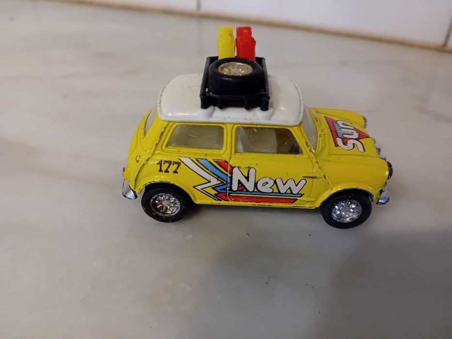 Miniatura Mini Cooper Escala 1:64 Antiga