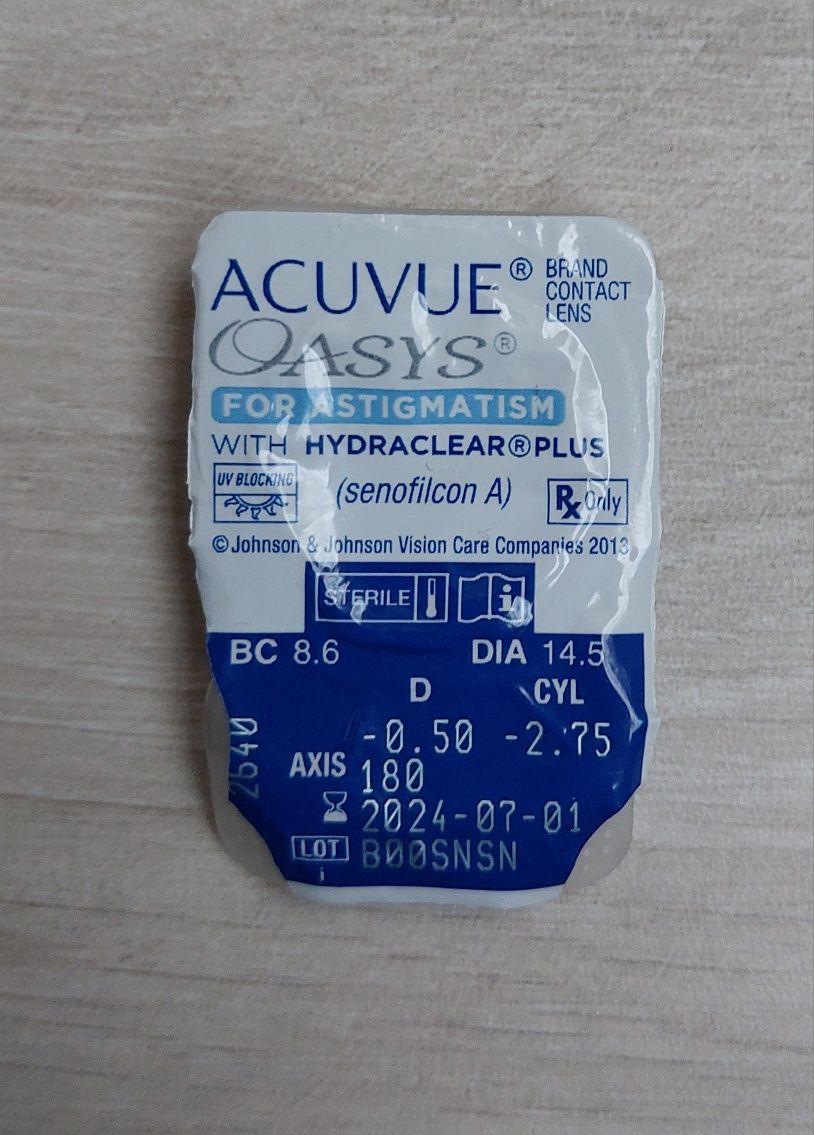 Soczewki Acuvue Oasys with Hydraclear plus - D -0.50 cyl -2.75