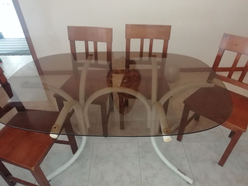 Mesa de cozinha bom estado Urgência para desocupar