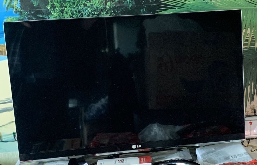 LG 32LM660T 2D-3D
