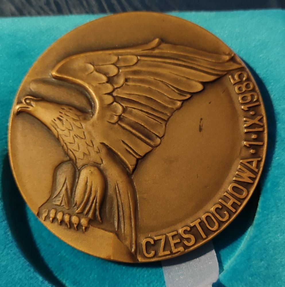 Medal - Poległym w Obronie Ojczyzny org. etui