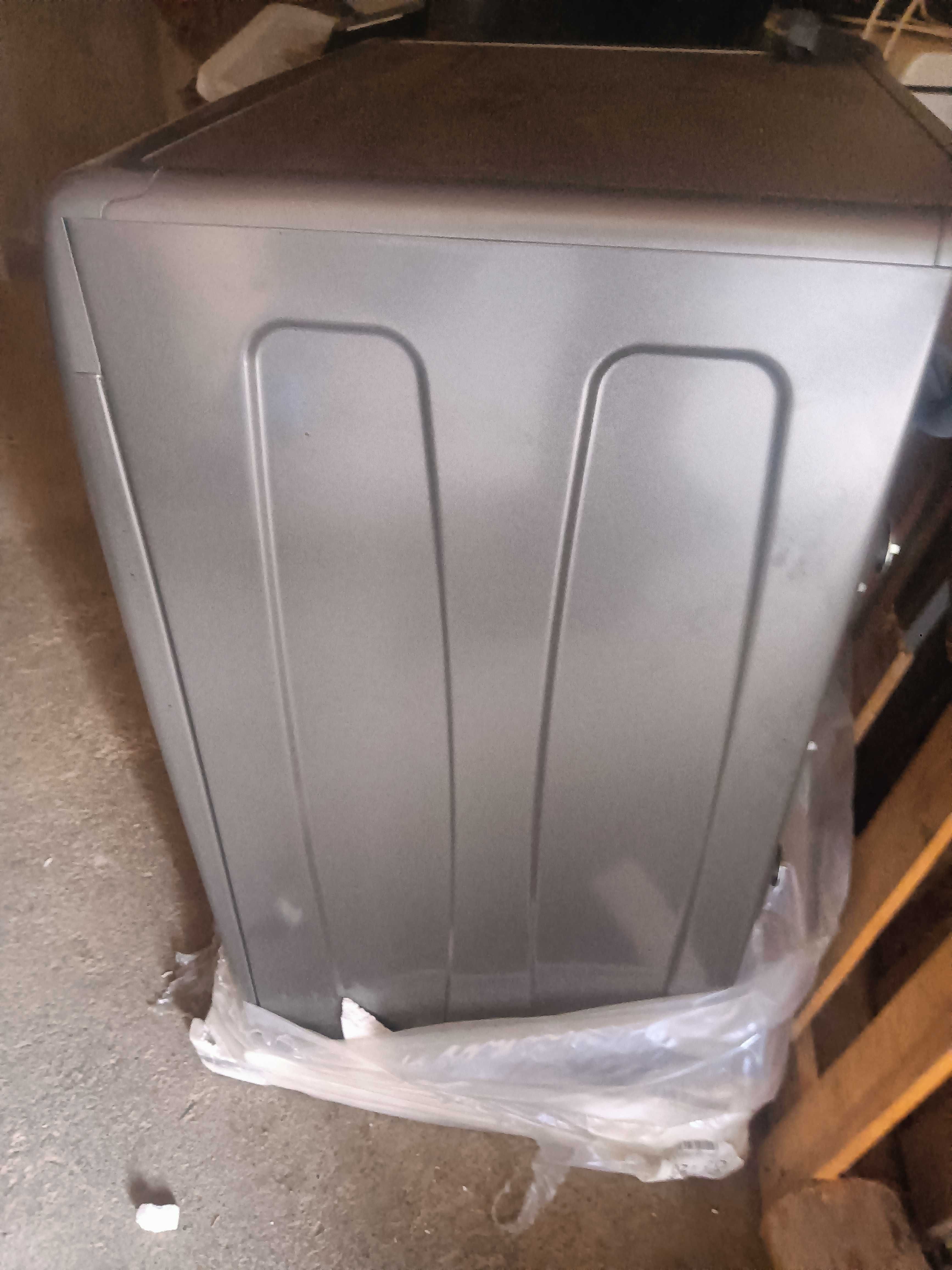 Máquina de lavar roupa 9kg Candy com oferta de máquina de secar