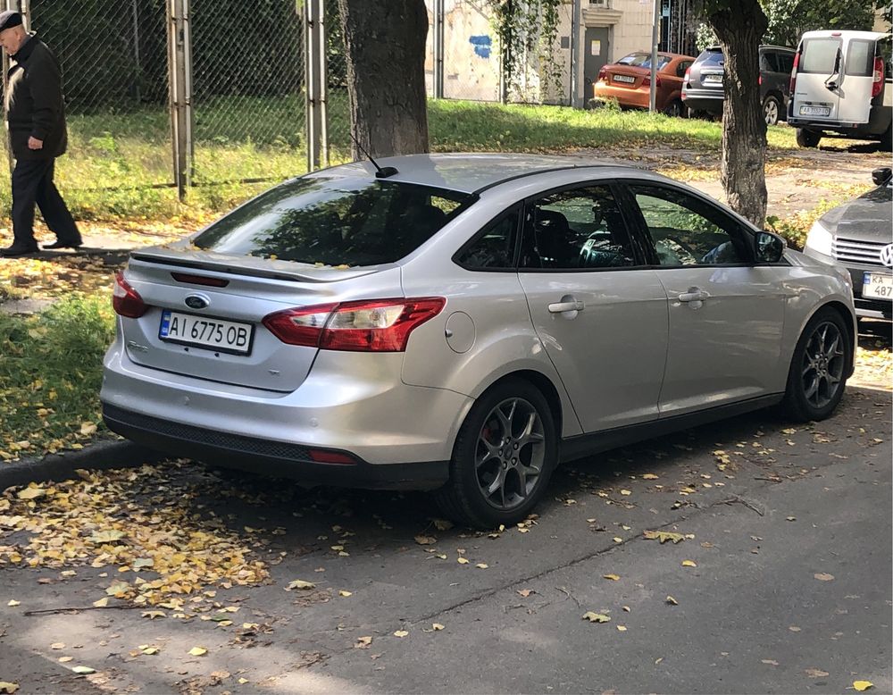 Терміново ! Продам Ford Focus SE 2014 Silver 2.0L