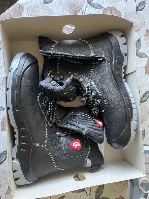 Nowe buty robicze jori 44