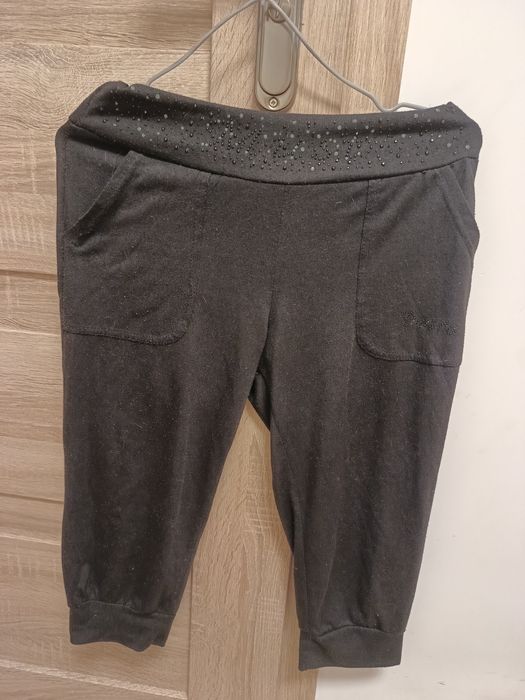 Damskie czarne spodnie rybaczki na gumkę M/38