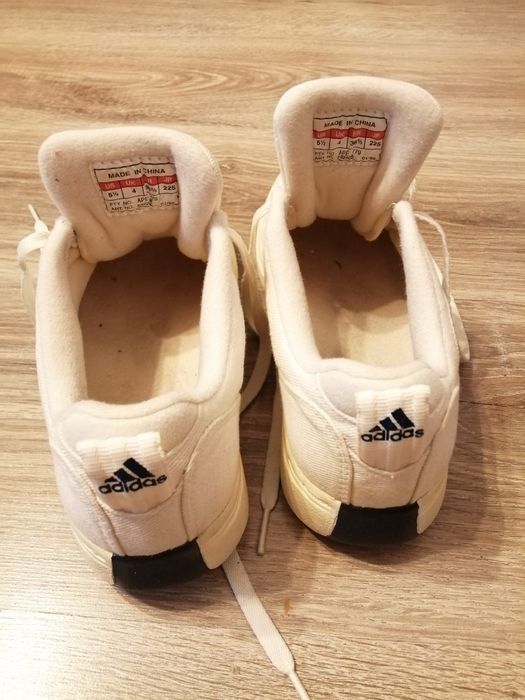 Buty sportowe damskie