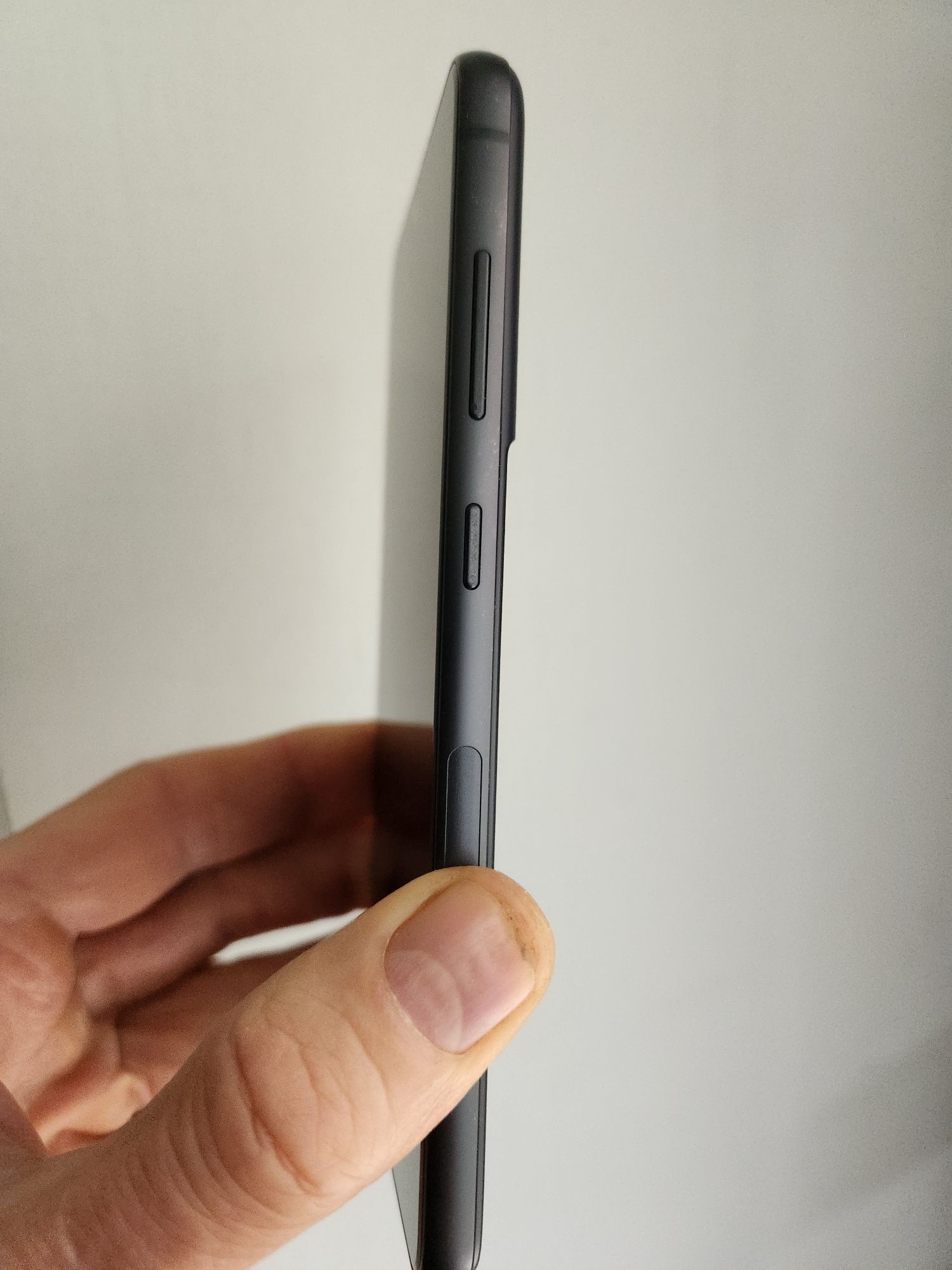 Samsung Galaxy S21 FE 5G Snapdragon Идеал не видит сим