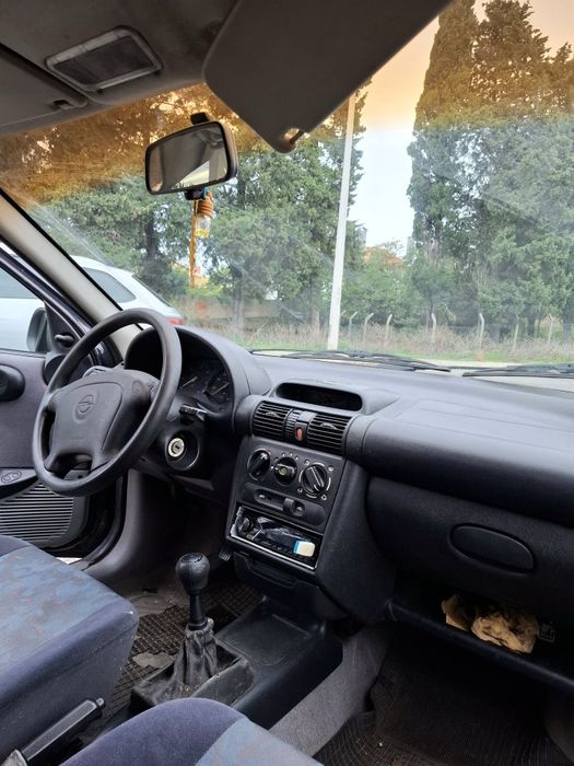 Opel Corsa B 1.5 T.D - velho mas fiel, 443.000 km