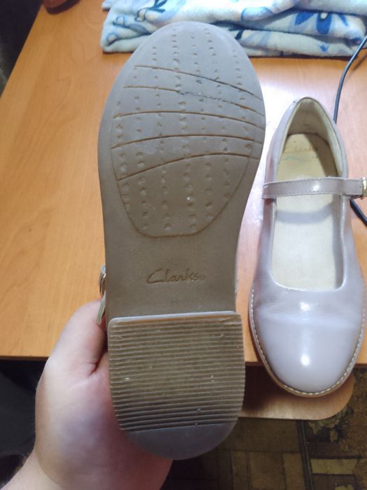 Туфельки лаковые на девочку