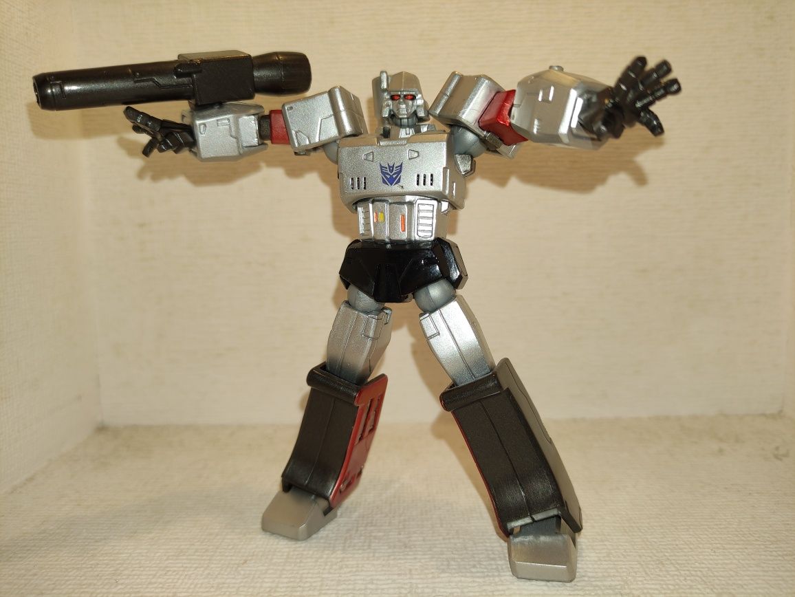 Фигурка Мегатрон Трансформеры Megatron Transformers G1 Revoltech