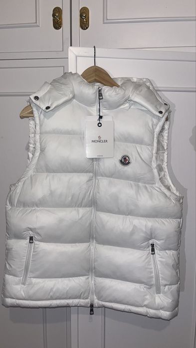 colete branco moncler