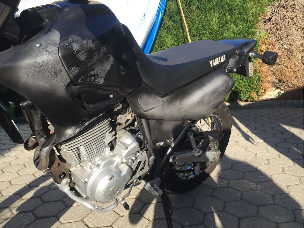 Vendo mota Yahmaha XT600