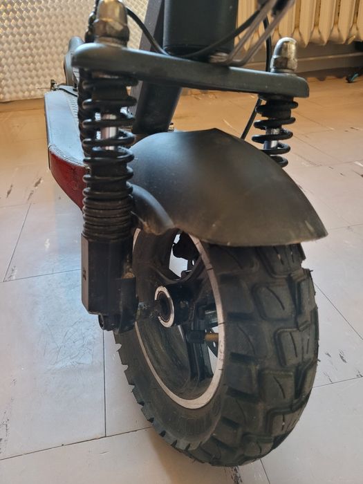 Hulajnoga elektryczna Joyor Y6S uszkodzona