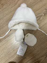Дитячий в'язаний комплект молочний (шапка та рукавички) 38-40 р.