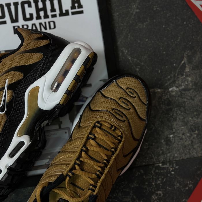 Кросівки Nike Tn Plus Оригінал Кросівки найк коричневі золоті жовті