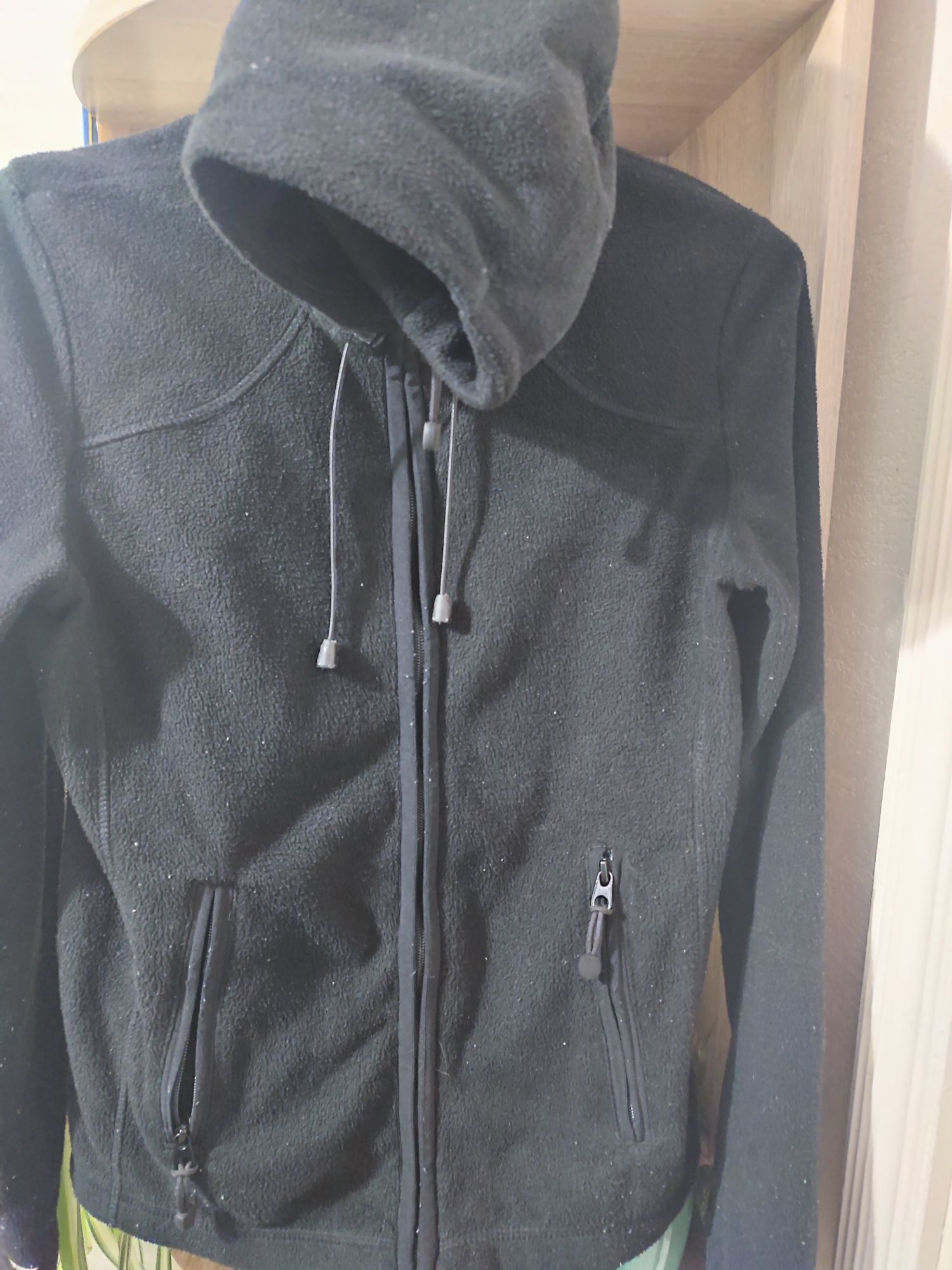 Флисовие кофти      H&M