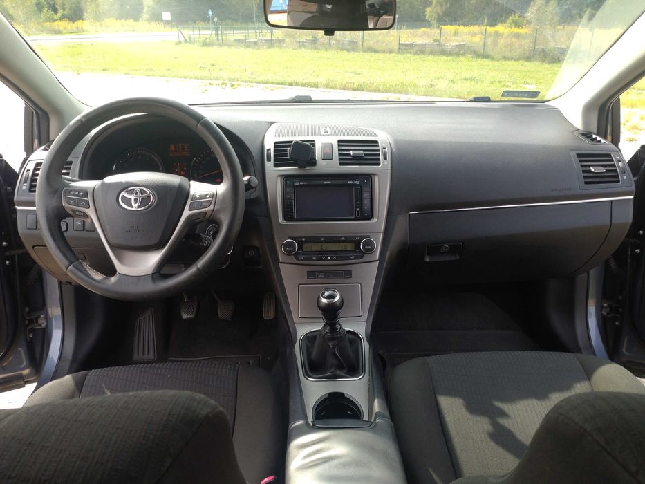 Toyota Avensis T27 Benzyna 1.8, kombi, Navigacja,czujniki