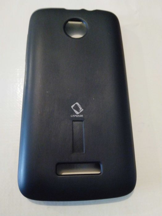 Силиконовый бампер HTC.