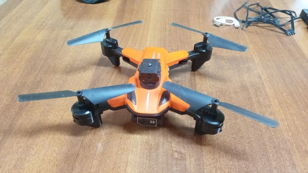 Drone recreio semi novo