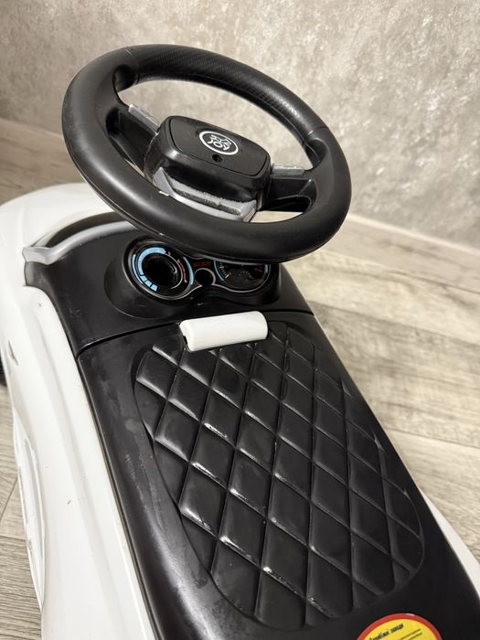 Машина Толокар tesla