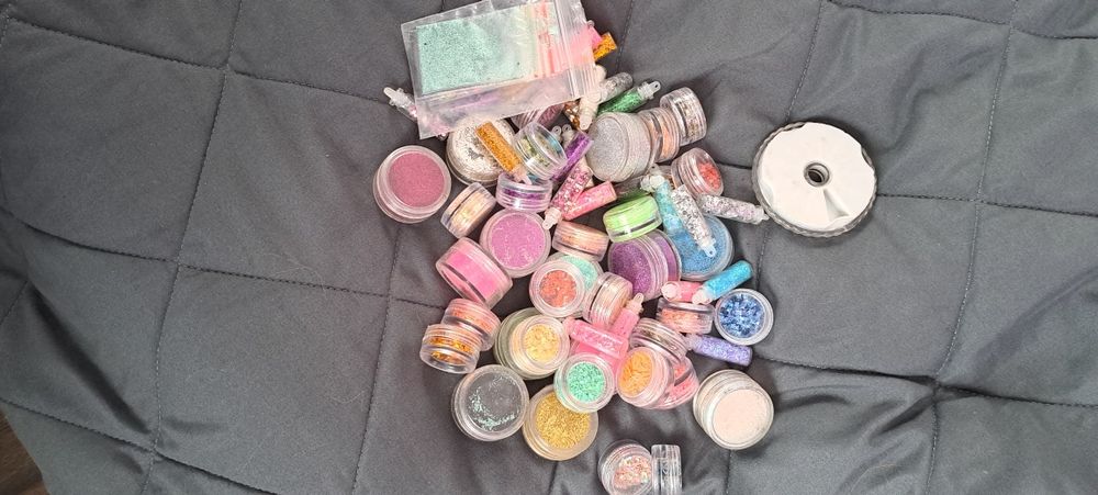 Duży zestaw brokatu i cyrkoni do paznokci