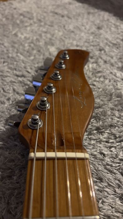 Guitarra Sire Larry Carlton T7