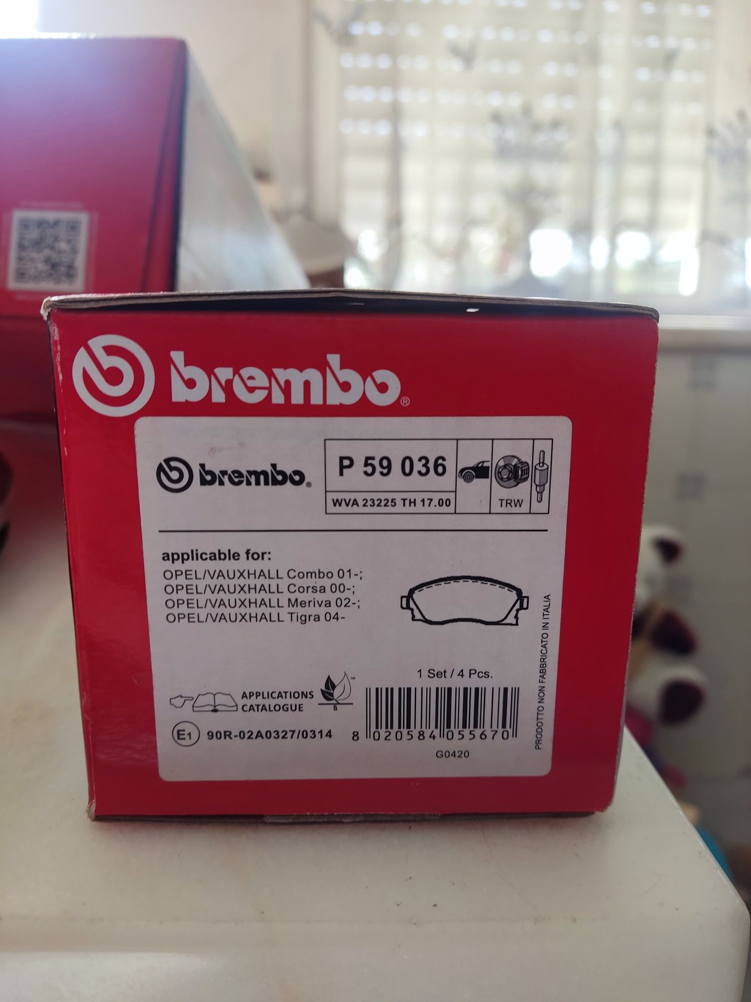 Discos e Pastilhas Frente Brembo - Opel Corsa C / Combo / Meriva