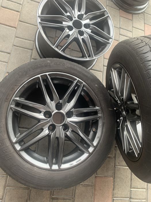 Продам колеса 205/55 r 16 Kleber dynaxer hp3