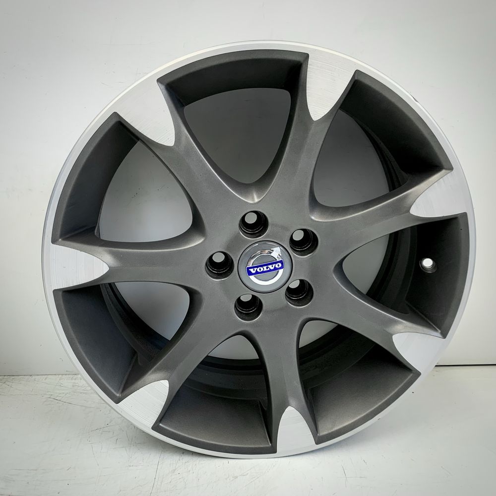 Felgi 18” Volvo XC70 XC60 V70 S40 V50 S60 V60 / 8J et55 (056)