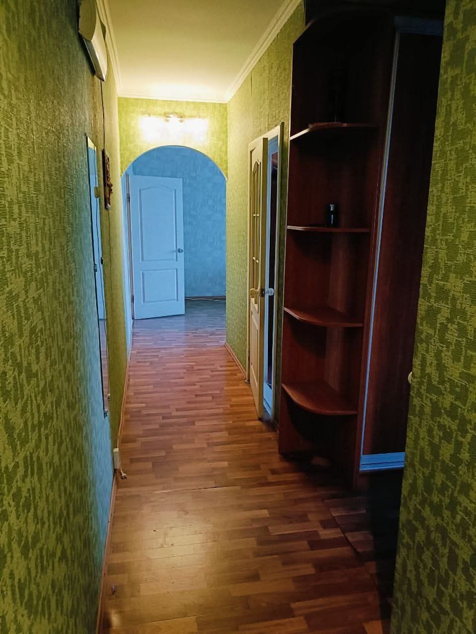 Продам 3-Х кімнатну  з автономним опаленням