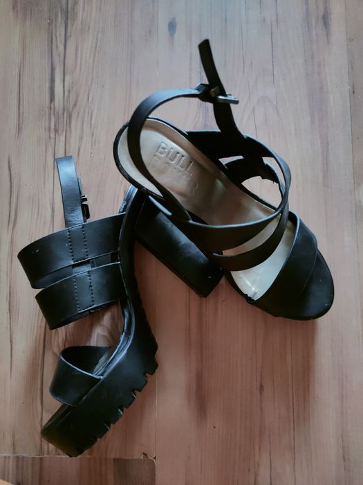 Sandały na obcasie BullBoxer, rozmiar 37