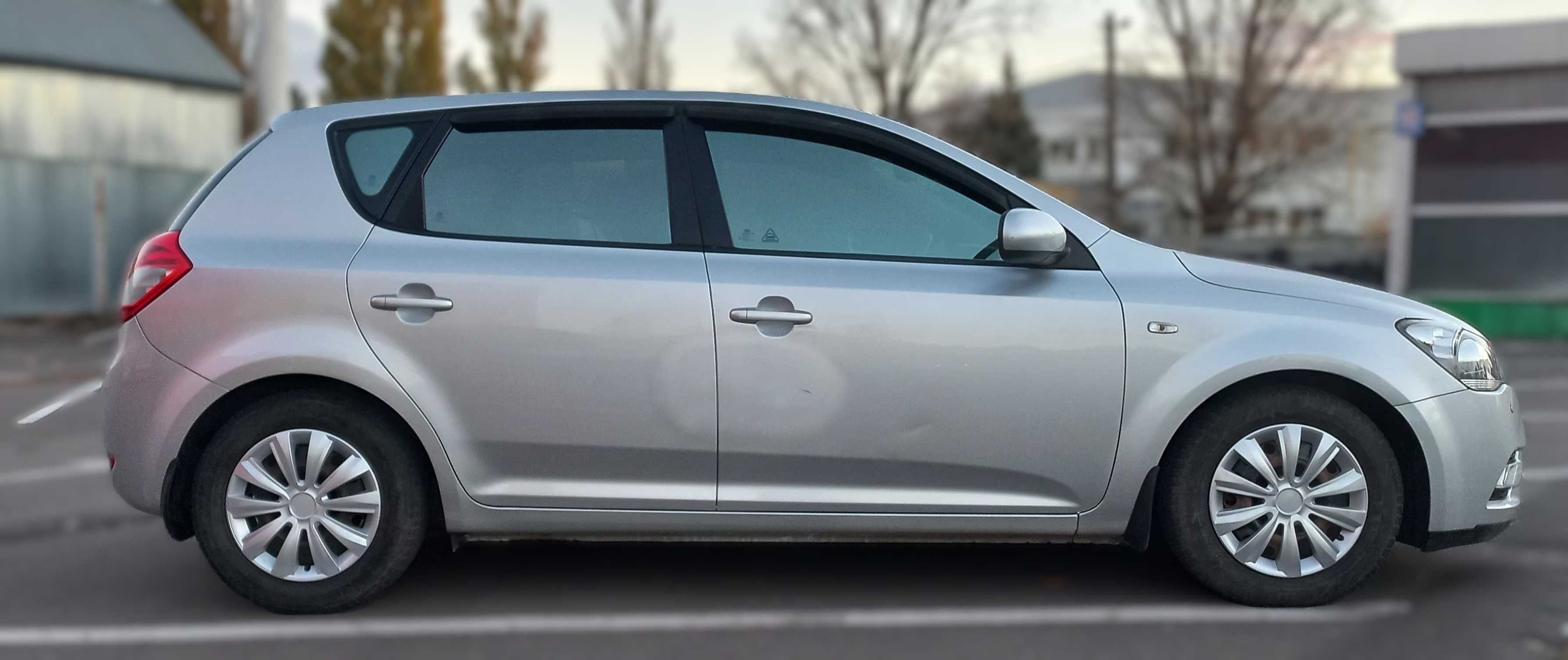 Автомобіль KIA C`eed 2009 restyling