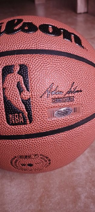 Piłka do koszykówki Michael Jordan z autografem i hologramem COA