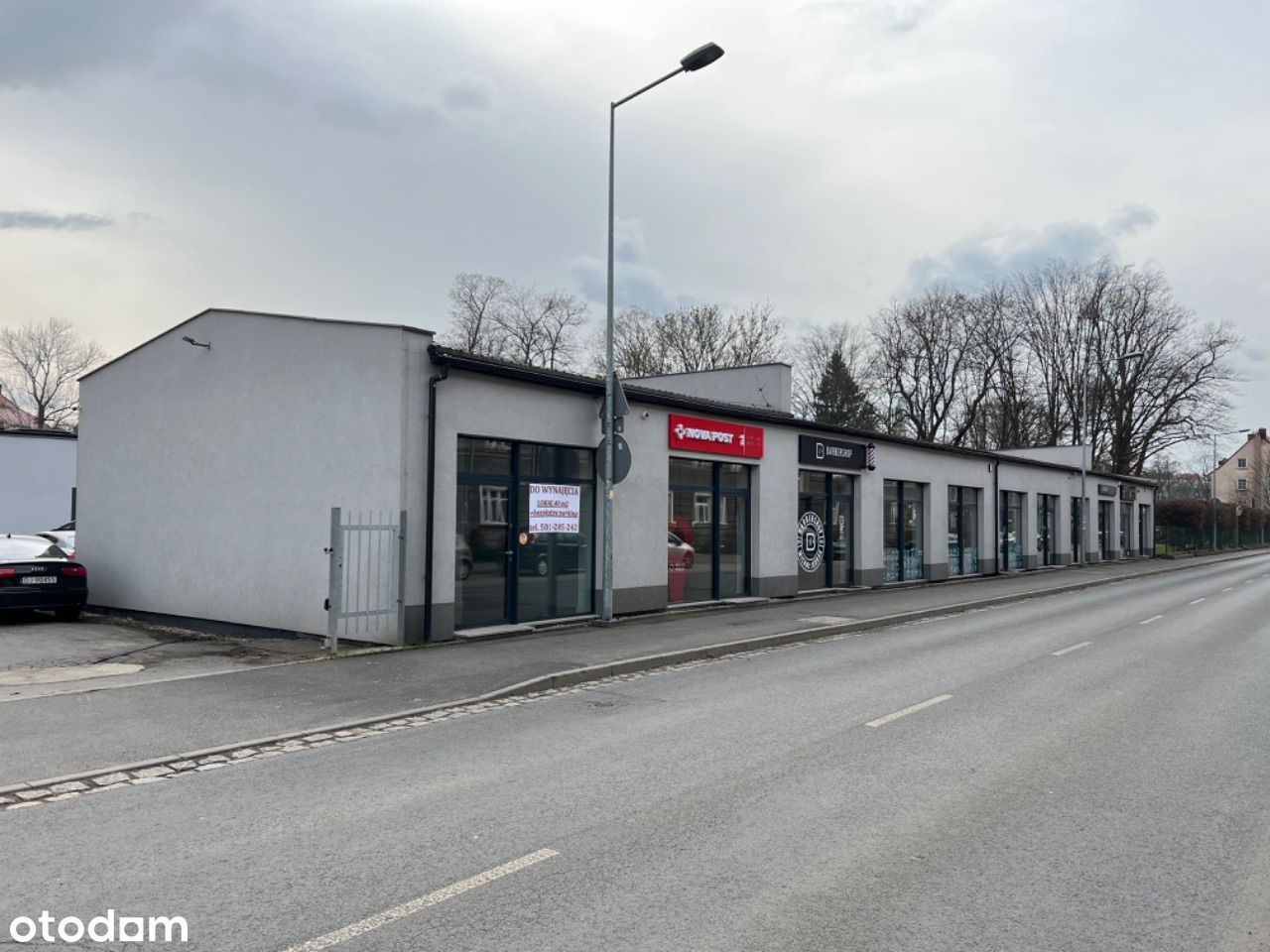 Lokal 40m2 z gabinetem i poczekalnią, parking, JG