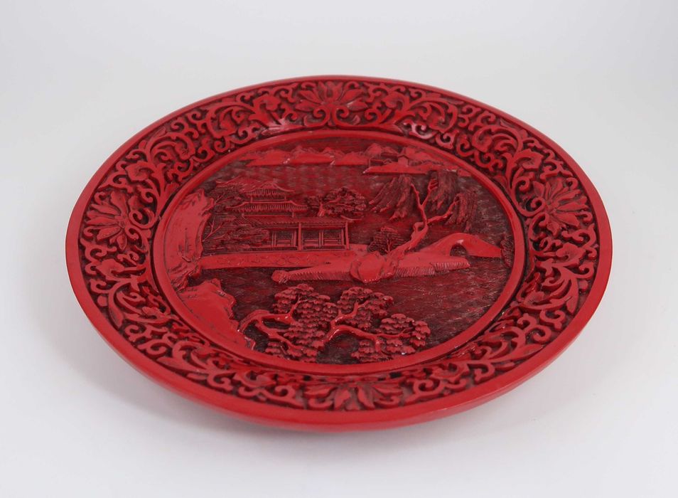 Prato da China Laca Cinnabar - 24,5 cm