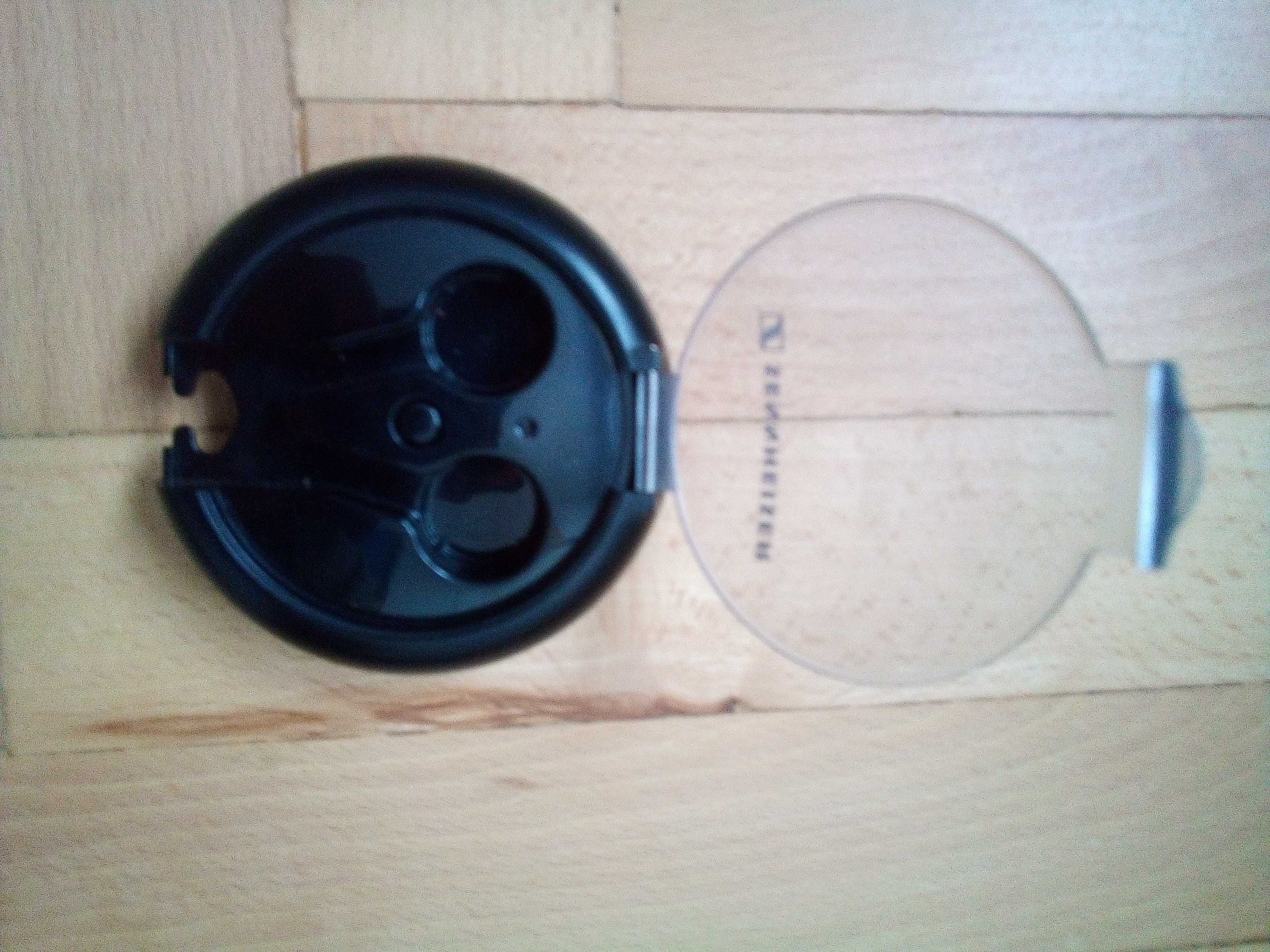 pudełko na słuchawki douszne , zwijany kabel , sennheiser