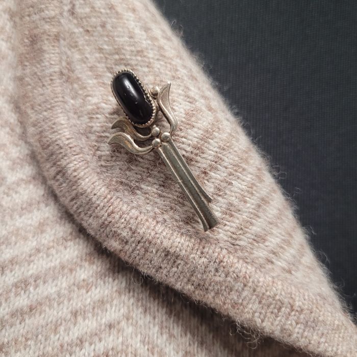 Винтажная брошь с ониксом_мельхиор