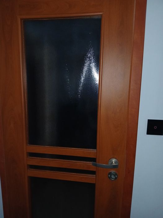 Drzwi wewnętrzne z regulowaną ościeżnicą