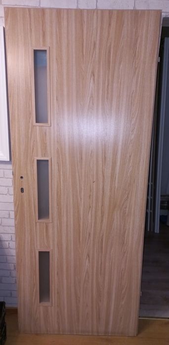 Drzwi wewnętrzne pokojowe 80 lewe, przylgowe, kolor wiąz bielony