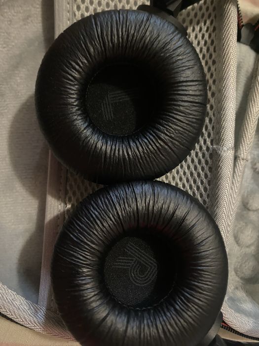 наушники JBL TUNE 520BT