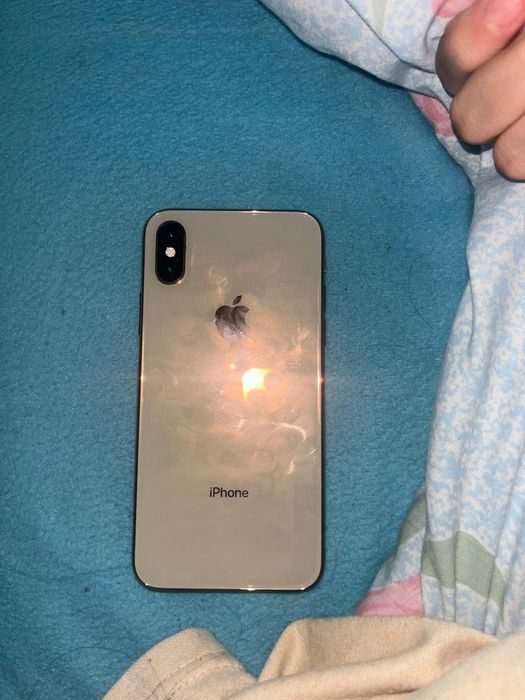 iPhone xs 64g em bom estado