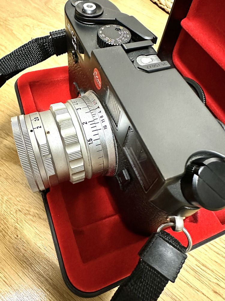 Máquina fotográfica Leica M6 + Summicron f=5 cm 1:2