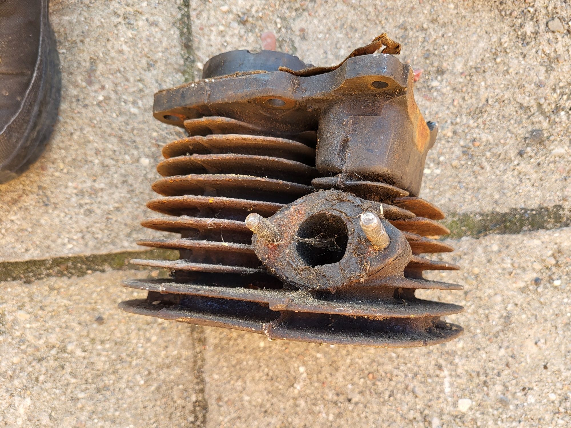Cylindry m 72 k 750