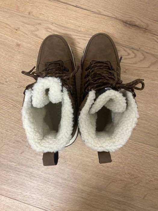 Жіночі трекінгові черевики