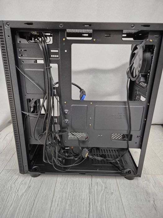 ATX корпус QUBE Breeze ARGB (4x120mm FAN) з класним продувом. Trade-in