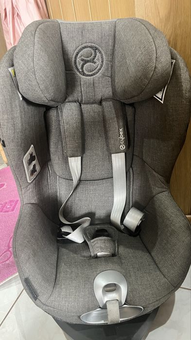 FOTELIK CYBEX SIRONA Zi l-Size Grey (Plus) z baza obrotowa 360