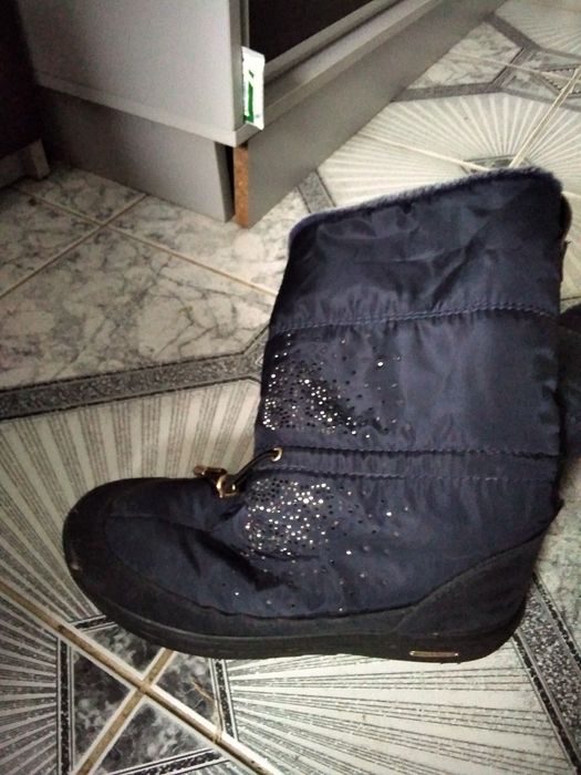 Чоботи зимові зі стразами