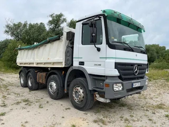 Mercedes-Benz Actros  Mercedes-Benz Actros