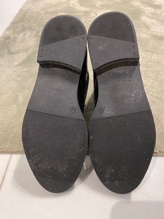 Botins de senhora pretos